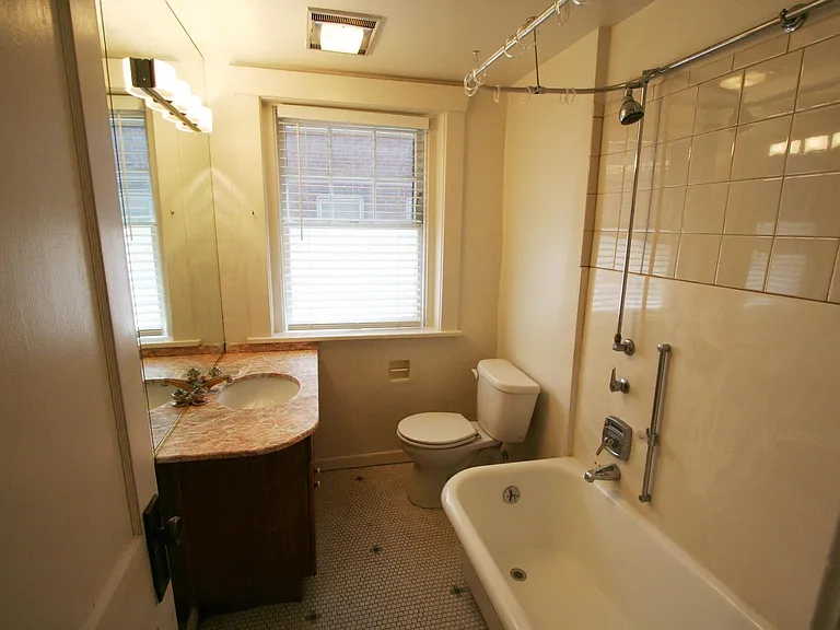 720 E 12th Ave #3 — Photo 7