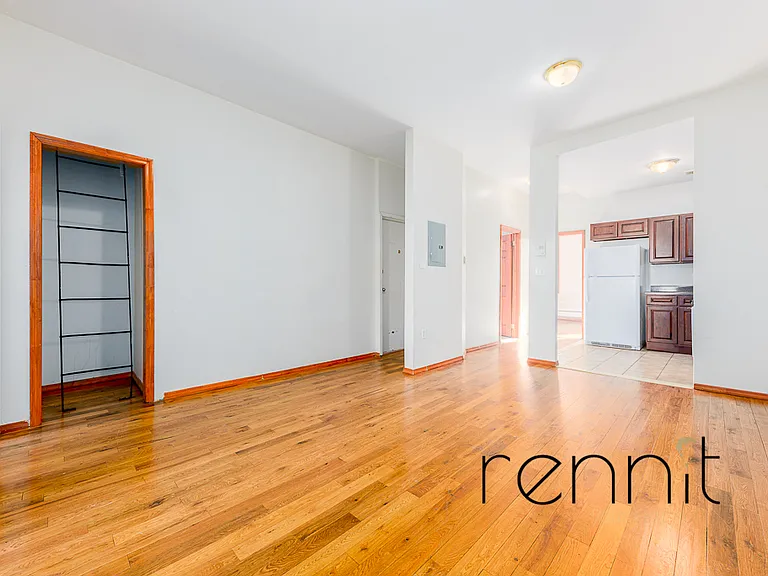 1168 Putnam Ave #3 — Photo 2