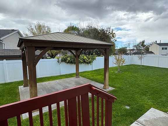Gazebo 12' x 10'