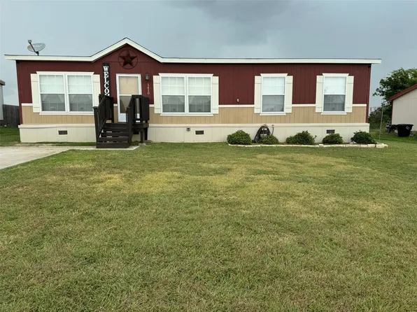 1410 Smooth Stone Dr, Cleburne, TX 76033