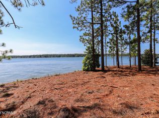 105 Mace Point, West End, NC 27376