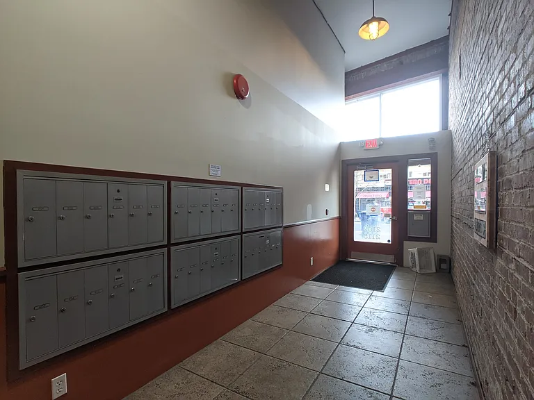 Lobby entrance with mailboxes