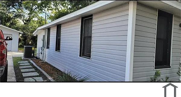 3 bed, 800 sqft, $1,750 — Photo 2