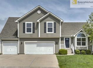 507 River Birch Rd, Raymore, MO 64083