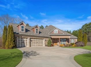 215 Berry Hill Ln, Tyrone, GA 30290