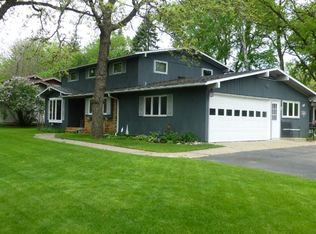 901 Gloria Dr, Saint Cloud, MN 56303