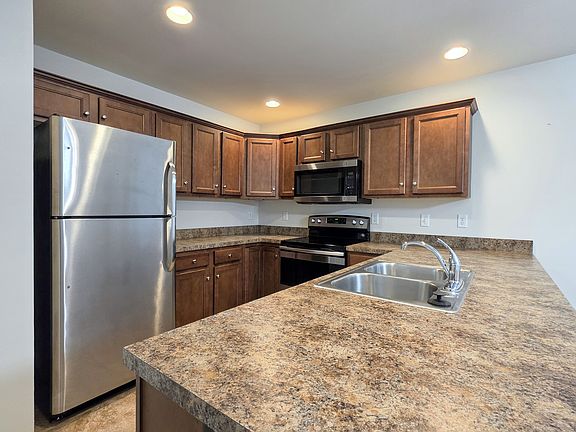 2nd image of 107 Cedarwood Dr