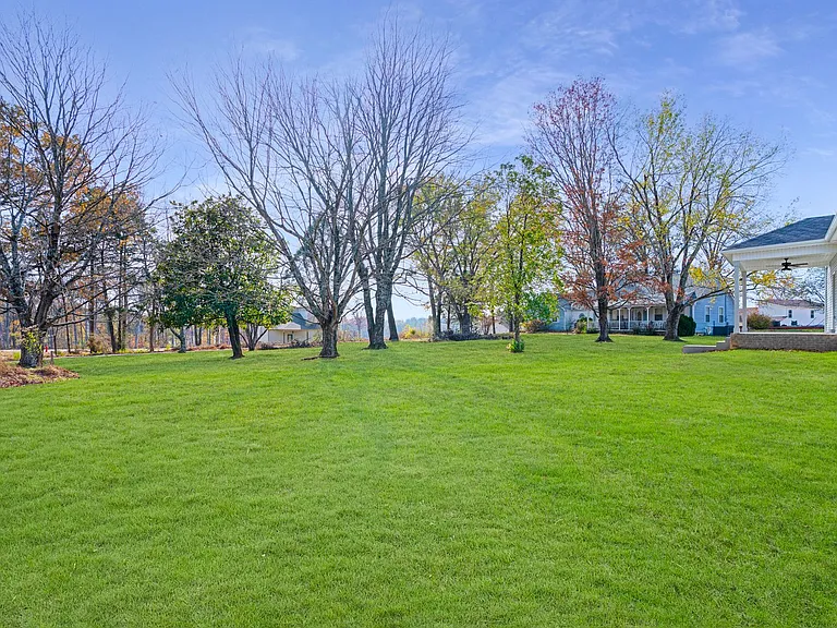 533 S Halifax Ct — Photo 27