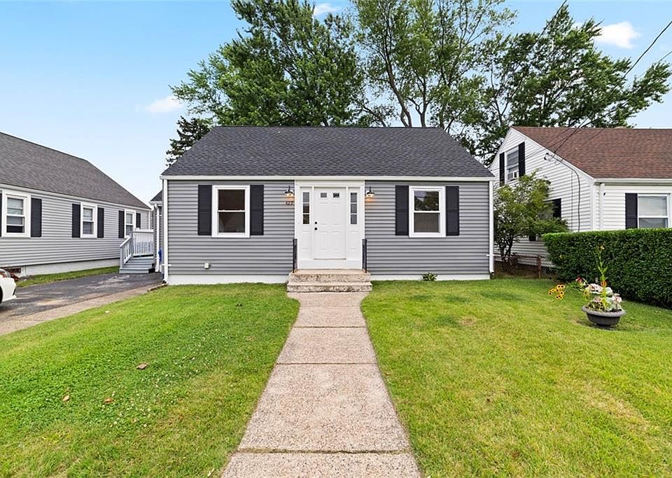 429 Beverage Hill Ave, Pawtucket, RI 02861 Zillow
