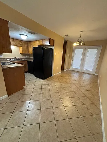 1302 Monroe Loop Photo 1