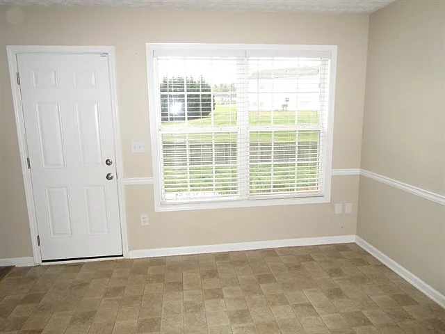 282 Rockingham Dr — Photo 5