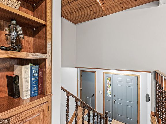 5th image of 5055 Forestview Ln N