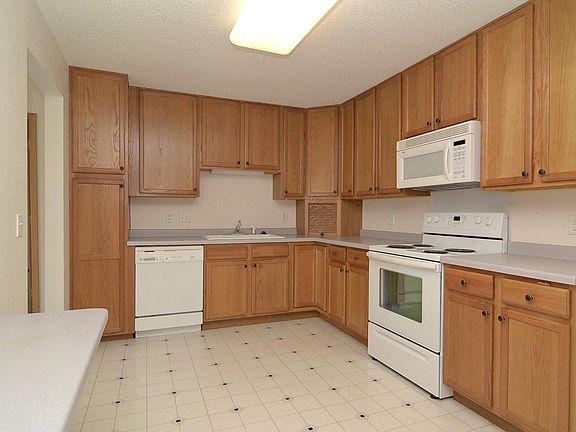 2nd image of 170 Emerson Ave E APT 303