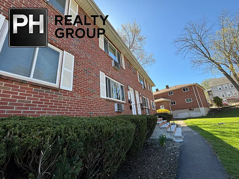 17I Oxford Cir #17 — Photo 12