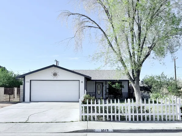 1017 W Benson Ave, Ridgecrest, CA 93555