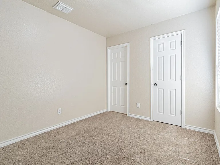 4919 Appleseed Ct — Photo 18