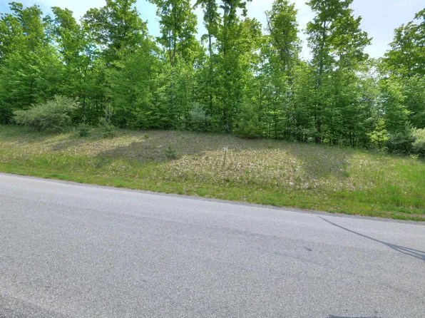 LOT 43 S Skye Hill Dr #43, Traverse City, MI 49684
