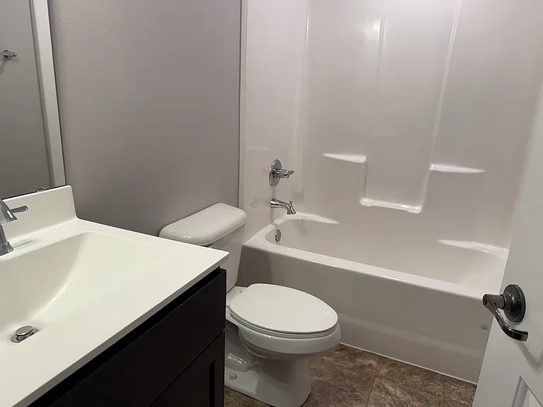 621 Monarch Dr — Photo 15