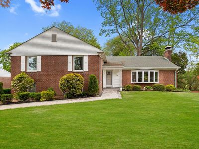 59 Woodford Road, Scarsdale, NY, 10583