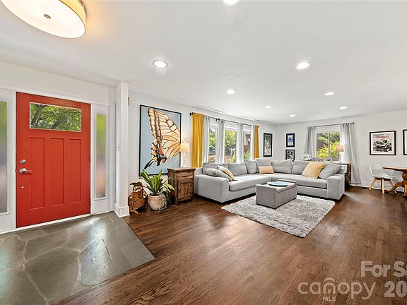 2nd image of 1206 Hollow Tree Ct