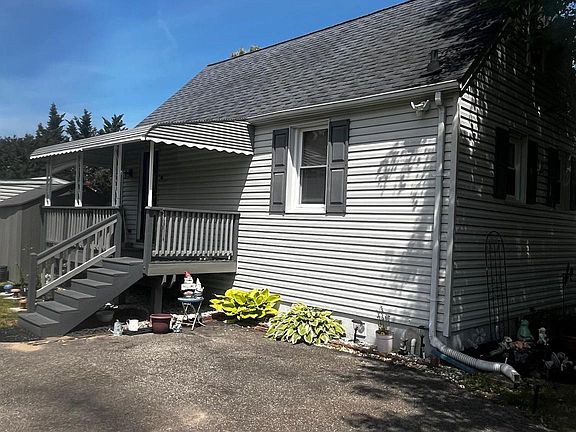 4th image of 1056 7th St