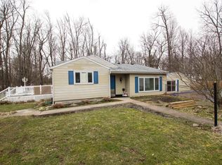 22370 Maple St, Cassopolis, MI 49031