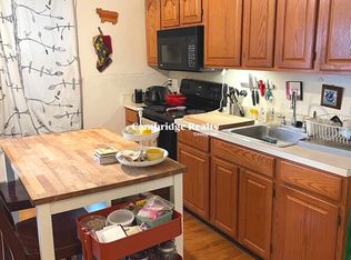 122 Berkshire St #7T, Cambridge, MA 02141