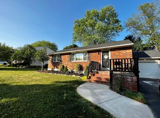 4 Becket Ct, Hockessin, DE 19707