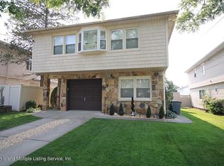 16 Shepard Ave, Staten Island, NY 10314