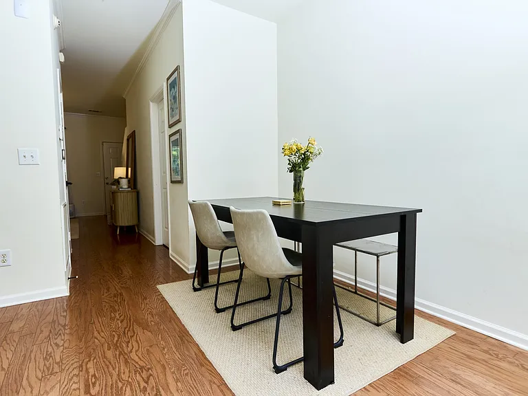 395 Oman St — Photo 11