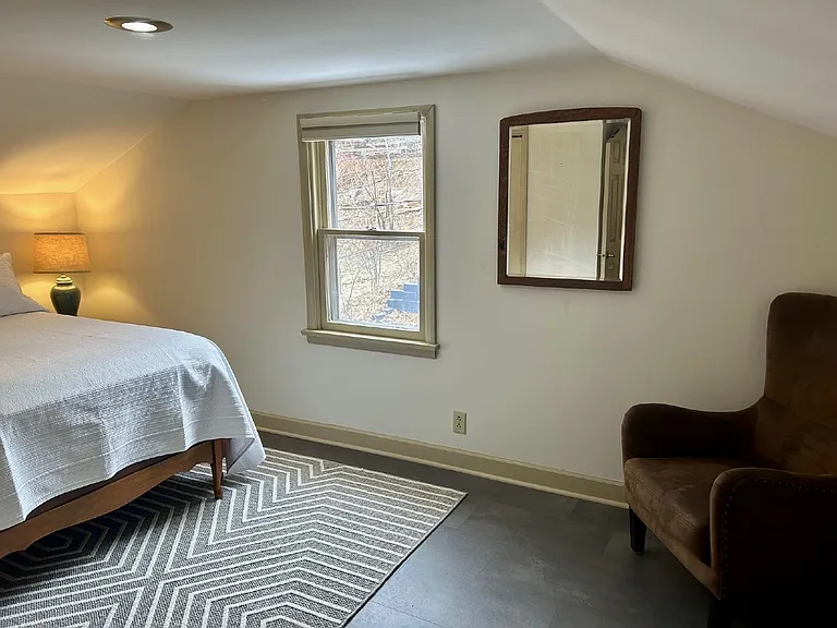 1215 E Skyline Pkwy — Photo 23