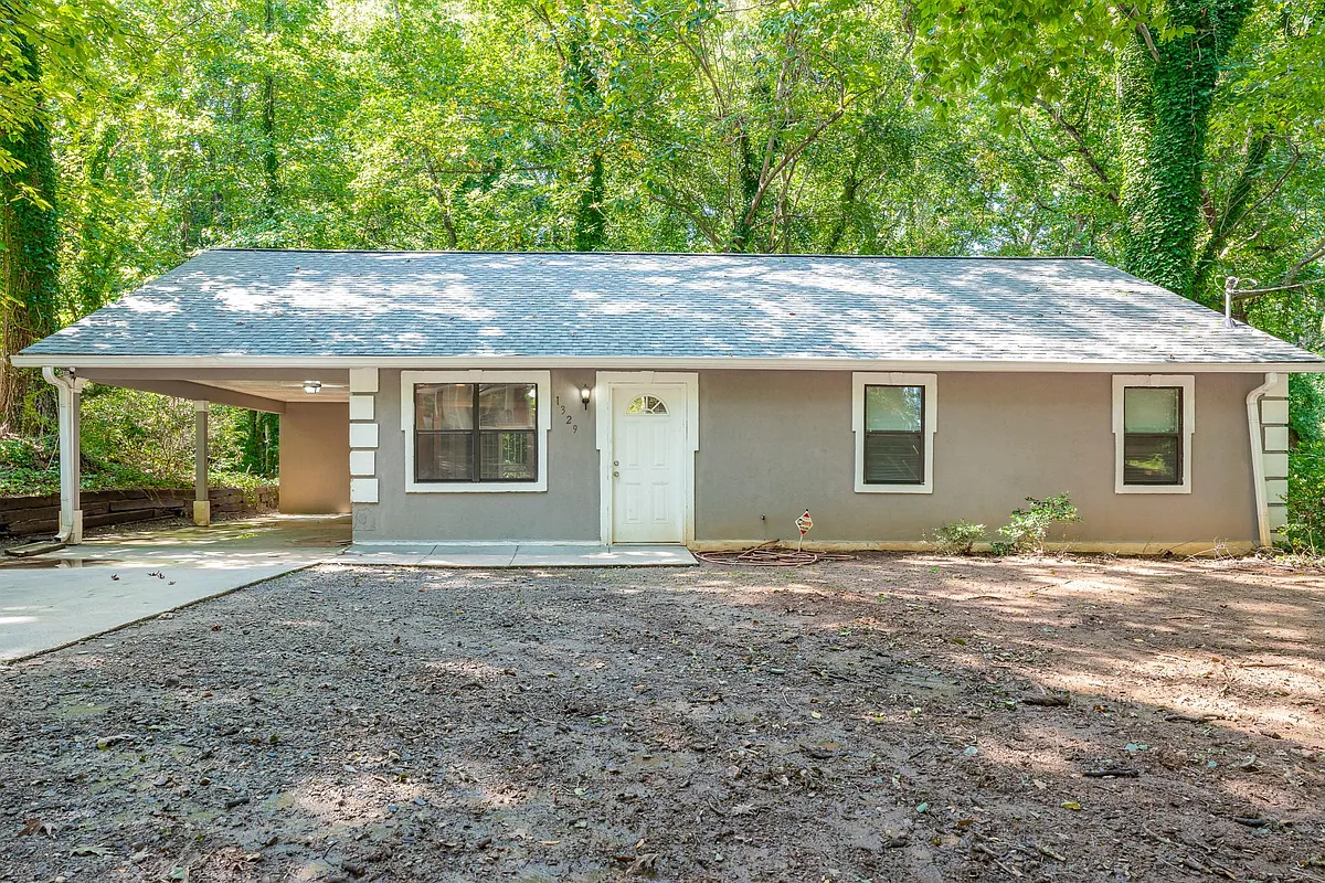 Building Photo - 1329 Willow Trl SW