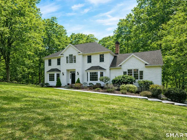 2 Eden Hill Road, Newtown, CT 06470