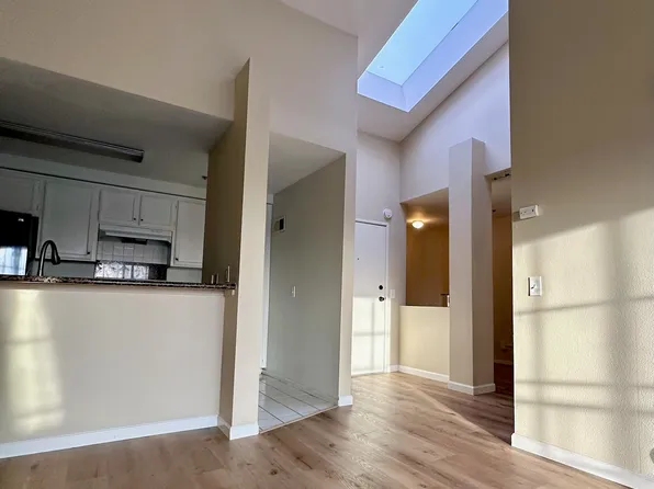 12311 Pacific Ave APT 4, Los Angeles, CA 90066