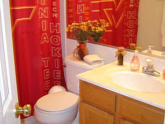 Bathroom #2 Upstairs