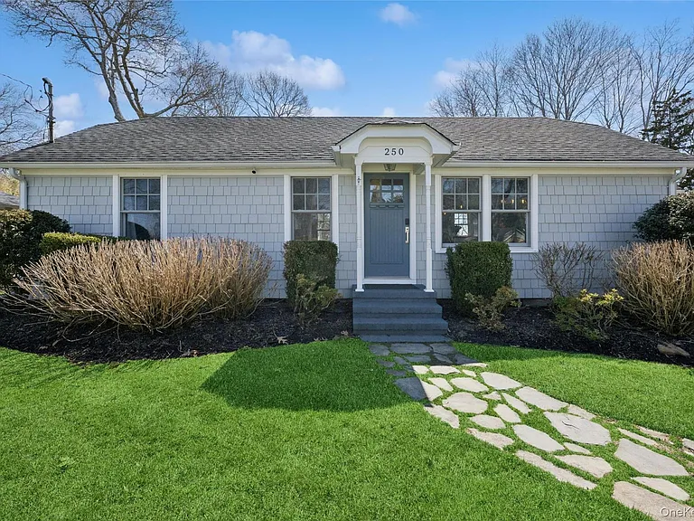 250 Oak Rd — Photo 15