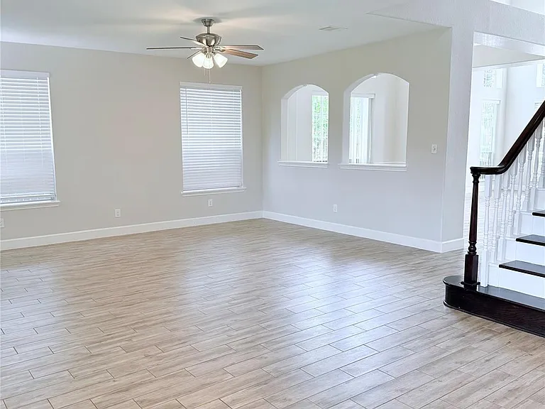 5711 Silver Bay Ct — Photo 27