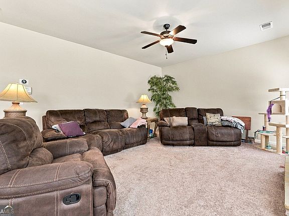 4th image of 1235 Joslin Path