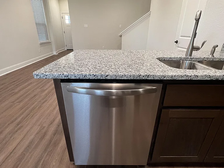 7513 Astro Fld #102 — Photo 30