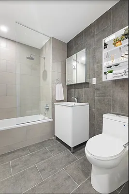 Rented by City Life Realty LLC | media 21