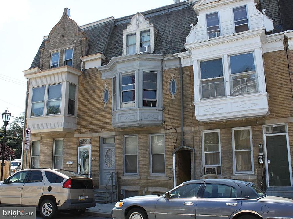 2nd image of 30 W Jackson St