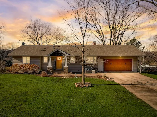 5216 Birch Rd, Minnetonka, MN 55345