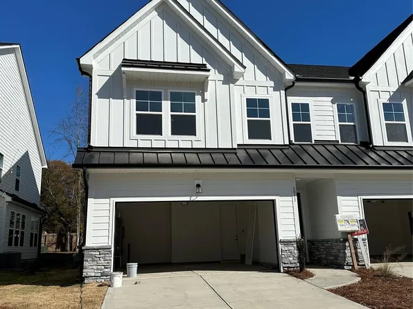 6011 Corbin Woods Ct, Charlotte, NC 28226