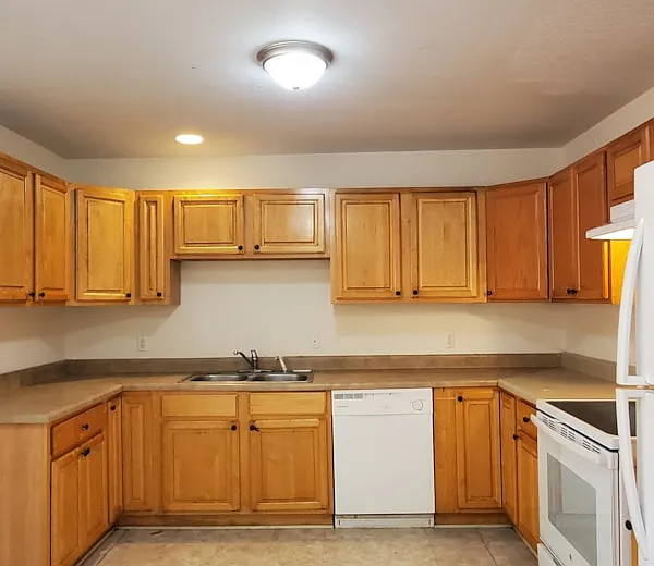 2 bed, 1250 sqft, $950 — Photo 4
