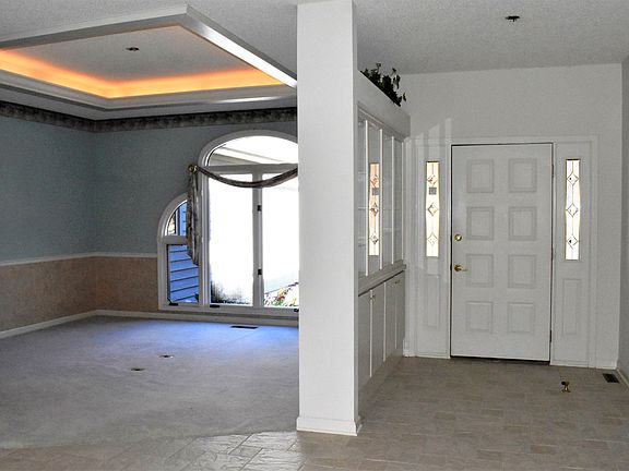 5th image of 20 Amesbury Ct