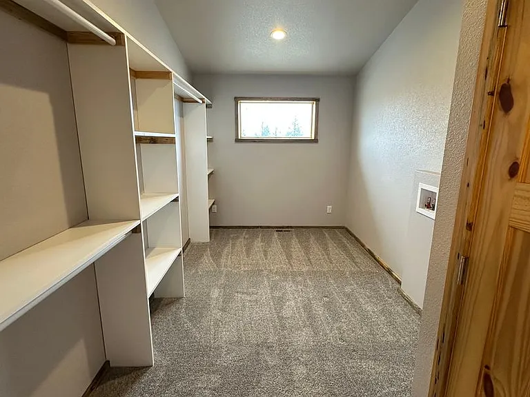 1308 Bette Ln — Photo 10