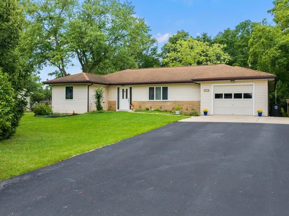 3712 Highland Dr, Fort Wayne, IN 46804