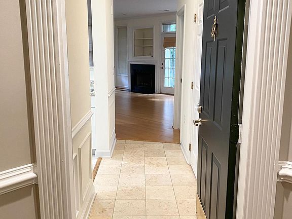 5th image of 1321 N Adams Ct APT 203