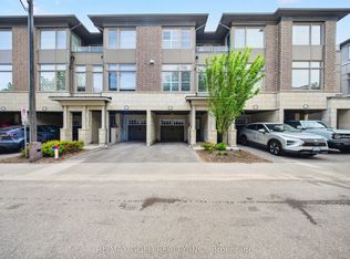 384 Arctic Red Dr #12, Oshawa, ON L1L 0M5