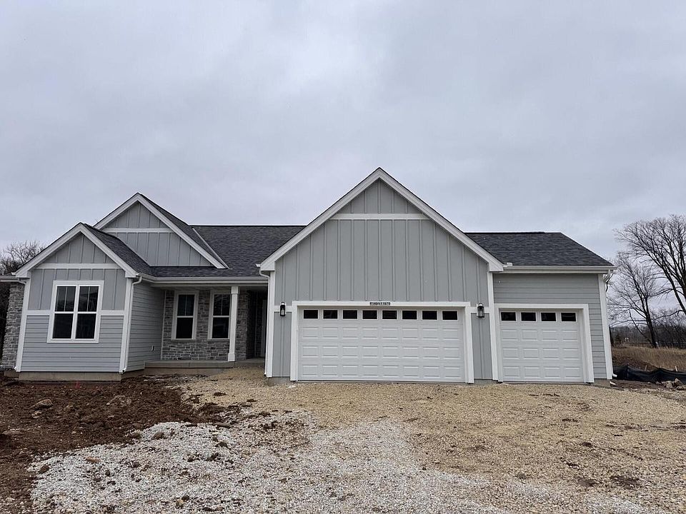 1st image of W149N11976 Red Holly DRIVE